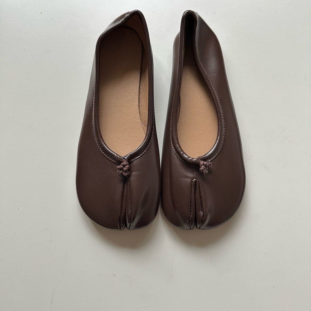 Tabi Split Toe Vegan Leather Brown EU 39 8-8.5 Ballet Flats Avant Garde